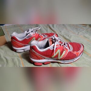 8 B New Balance Athletic Shoes 1080